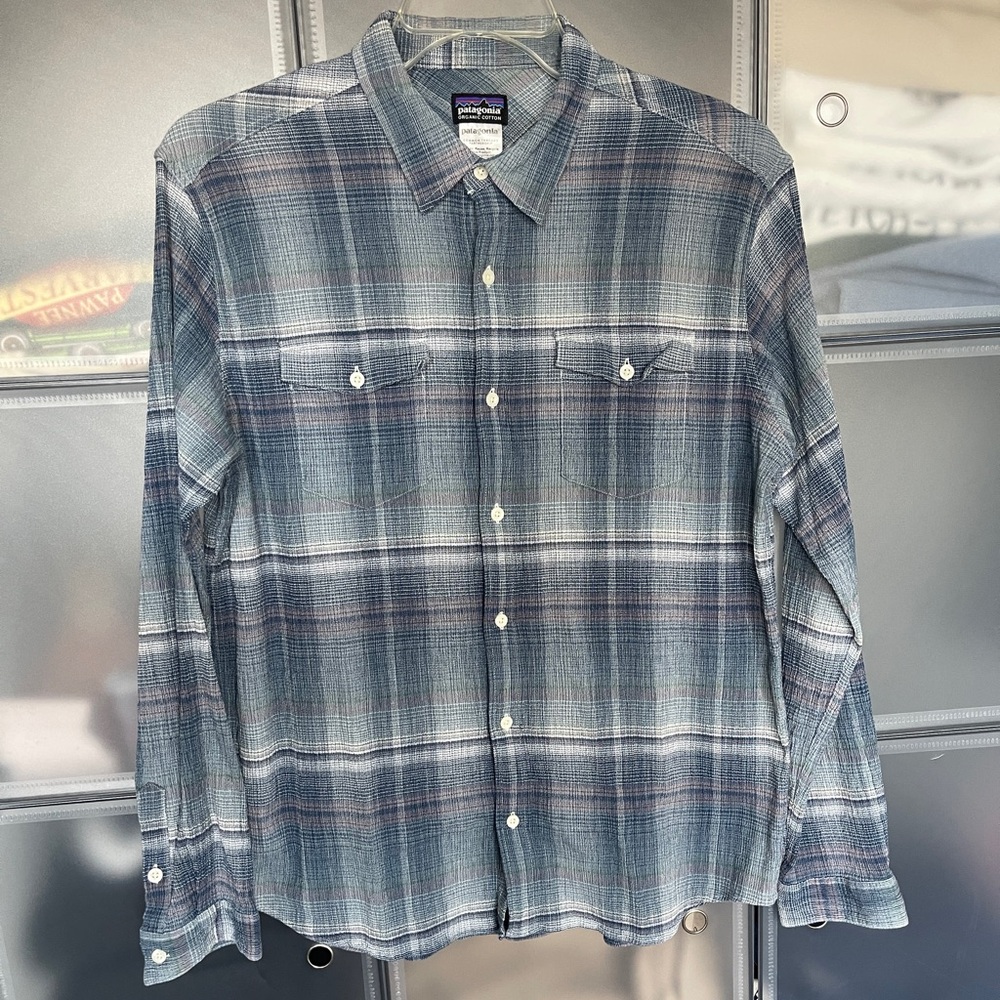 Patagonia Gray and Blue Plaid Casual Shirt